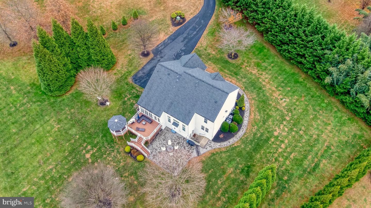 112 Bower Lane photo 94