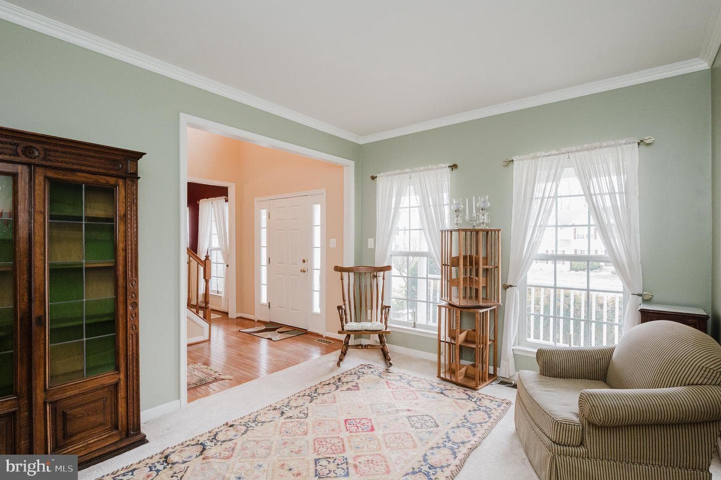 555 Beards Hill Road photo 12
