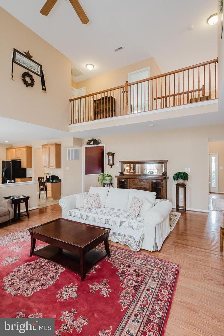 555 Beards Hill Road photo 22