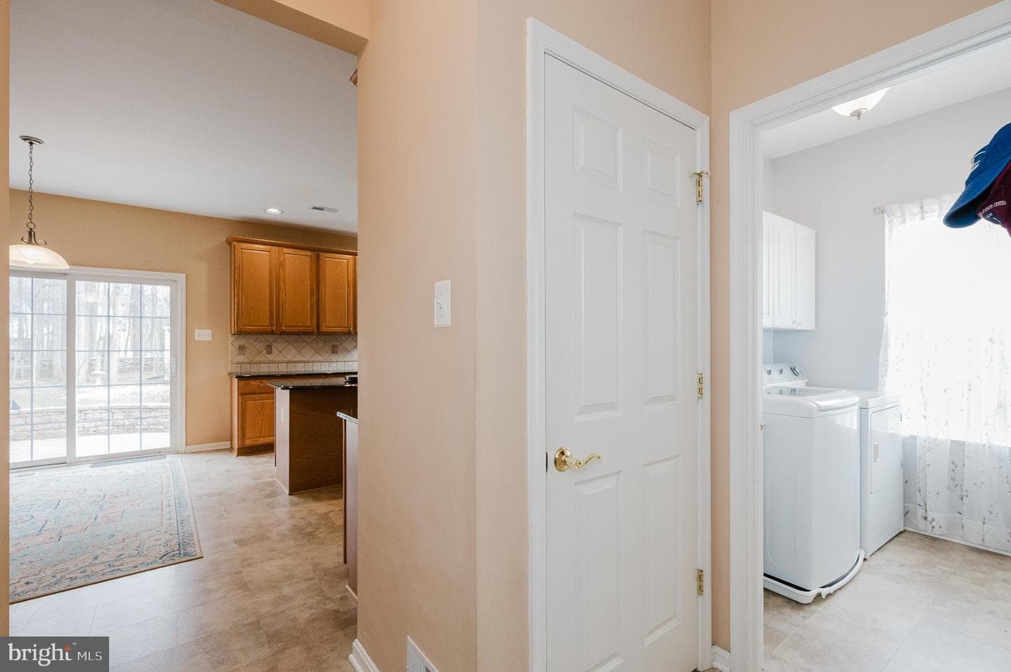 555 Beards Hill Road photo 38
