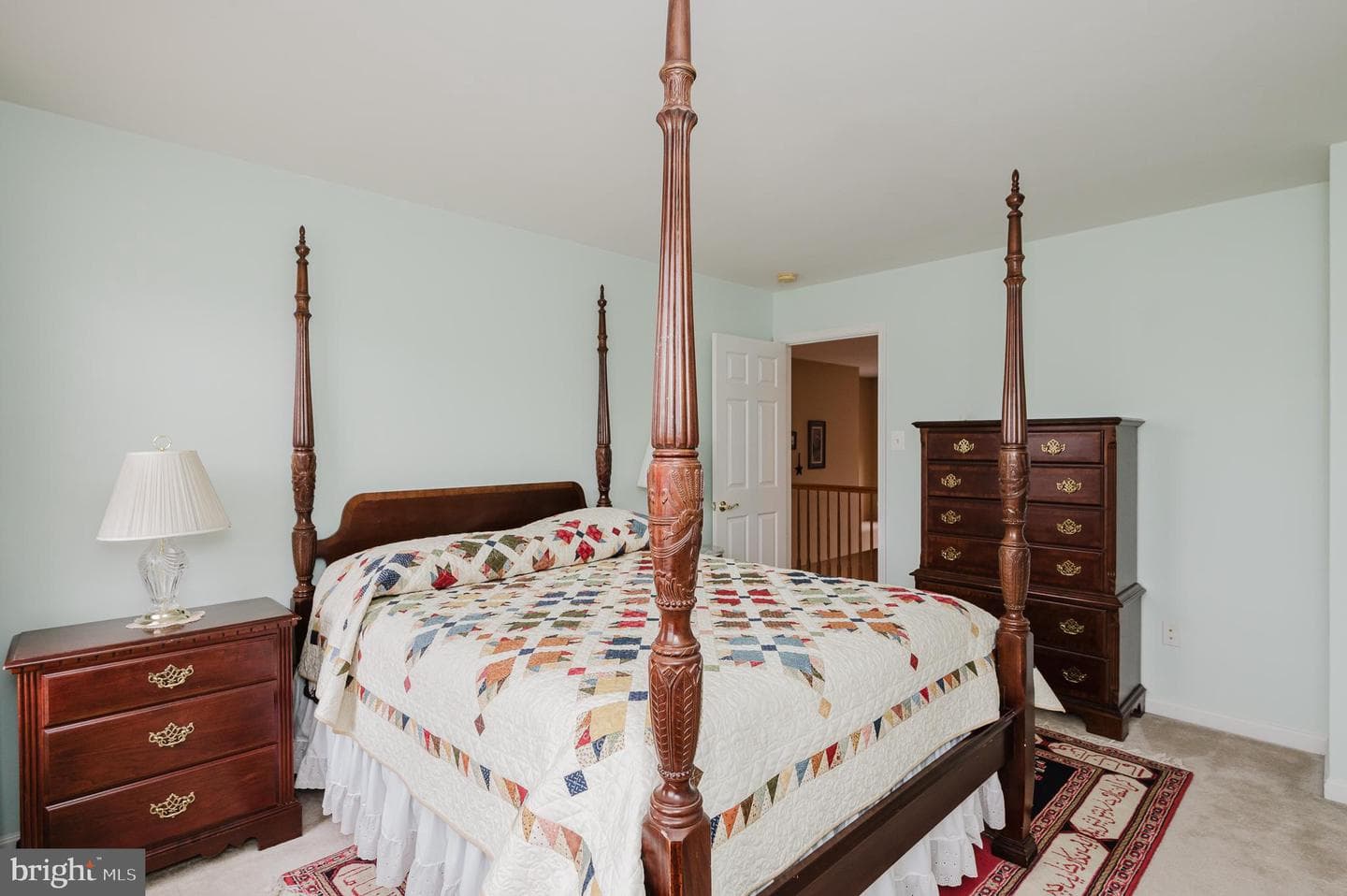 555 Beards Hill Road photo 65