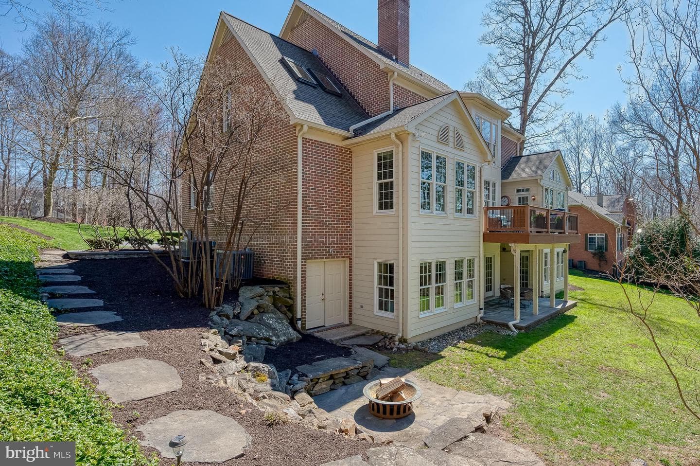 1408 Tayside Way photo 116