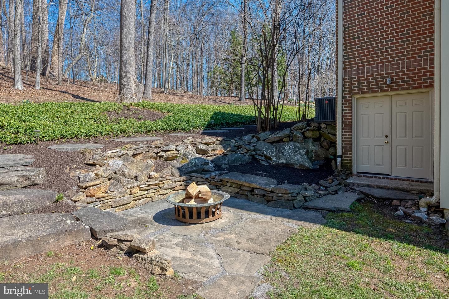 1408 Tayside Way photo 122