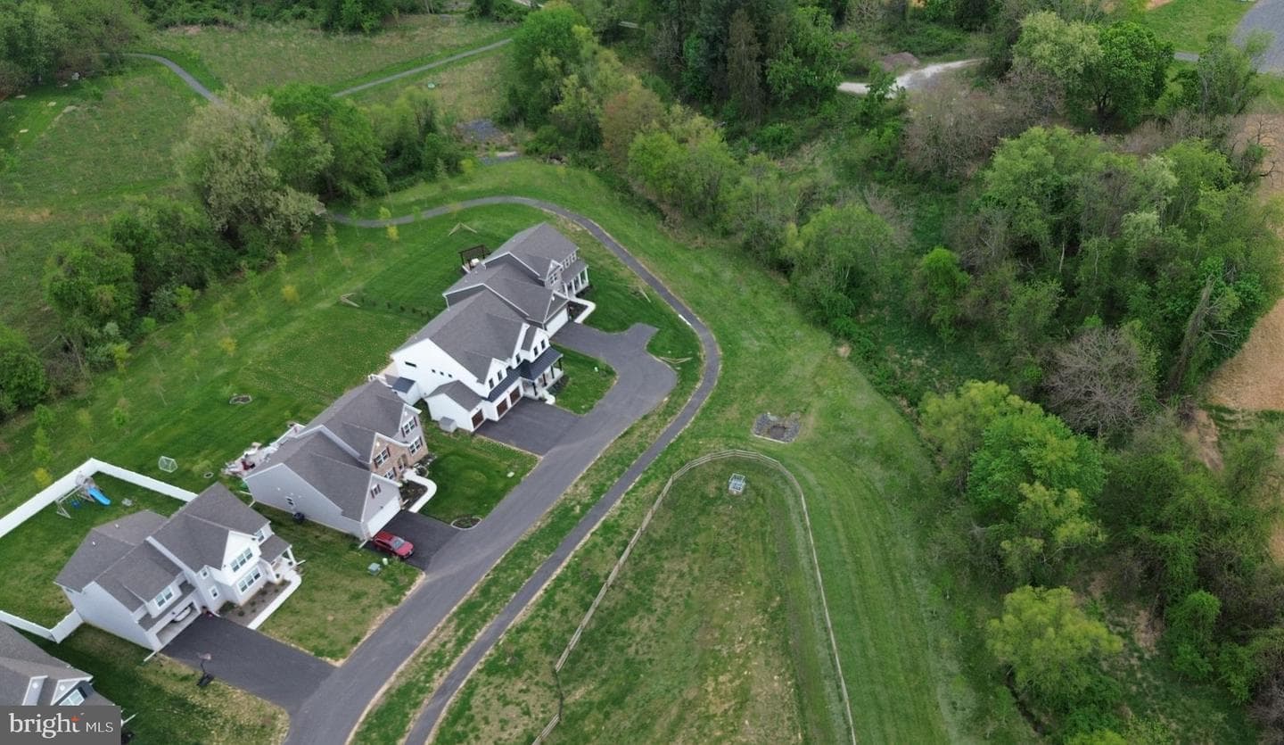 1803 Braavos Court photo 34