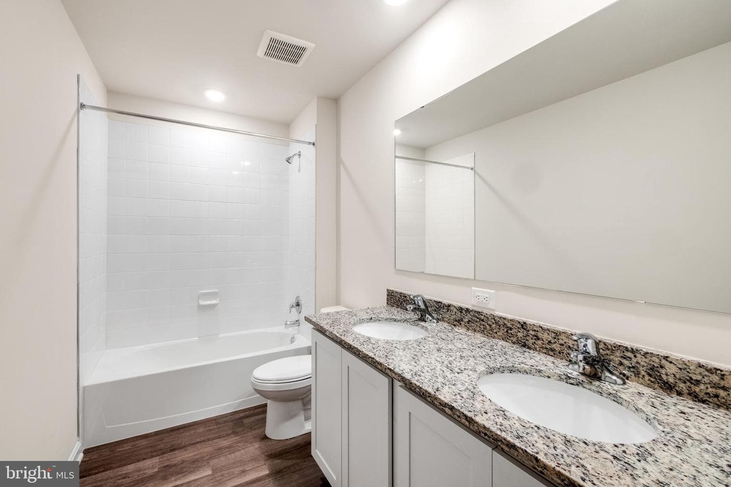 802 Hyssop Court photo 15