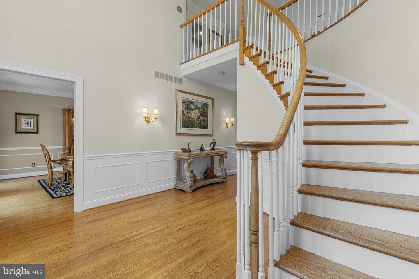 1406 Tayside Way photo 3