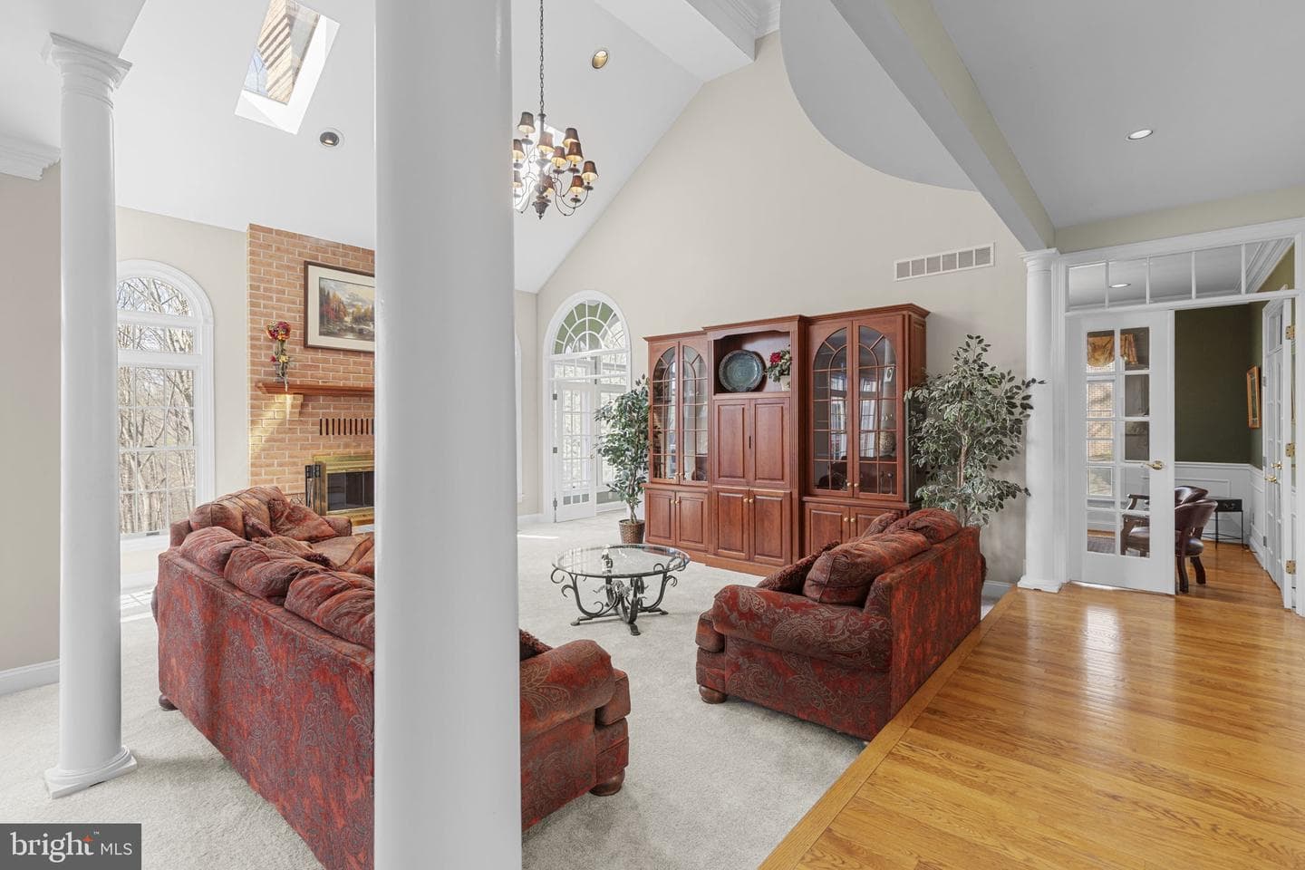 1406 Tayside Way photo 9