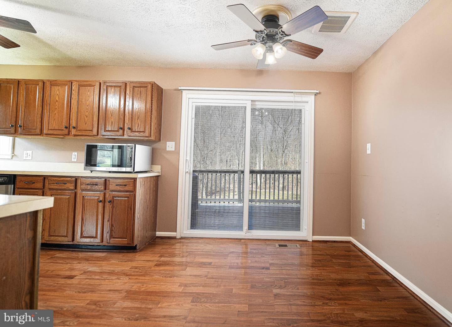 756 Everist Drive photo 18