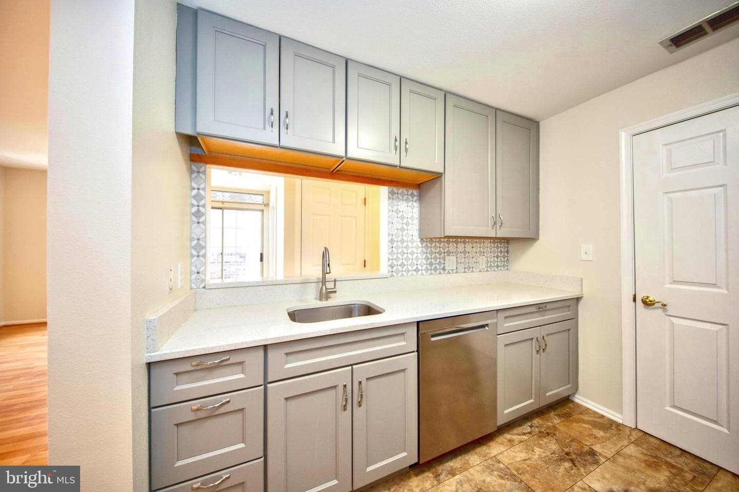 302 Canterbury Road #302-J photo 7