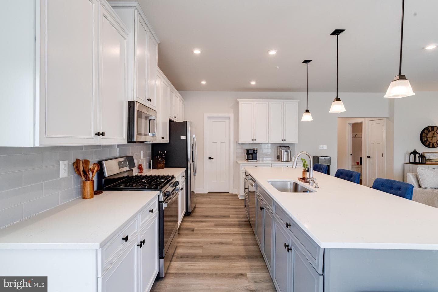 705 Cornerstone Lane photo 23