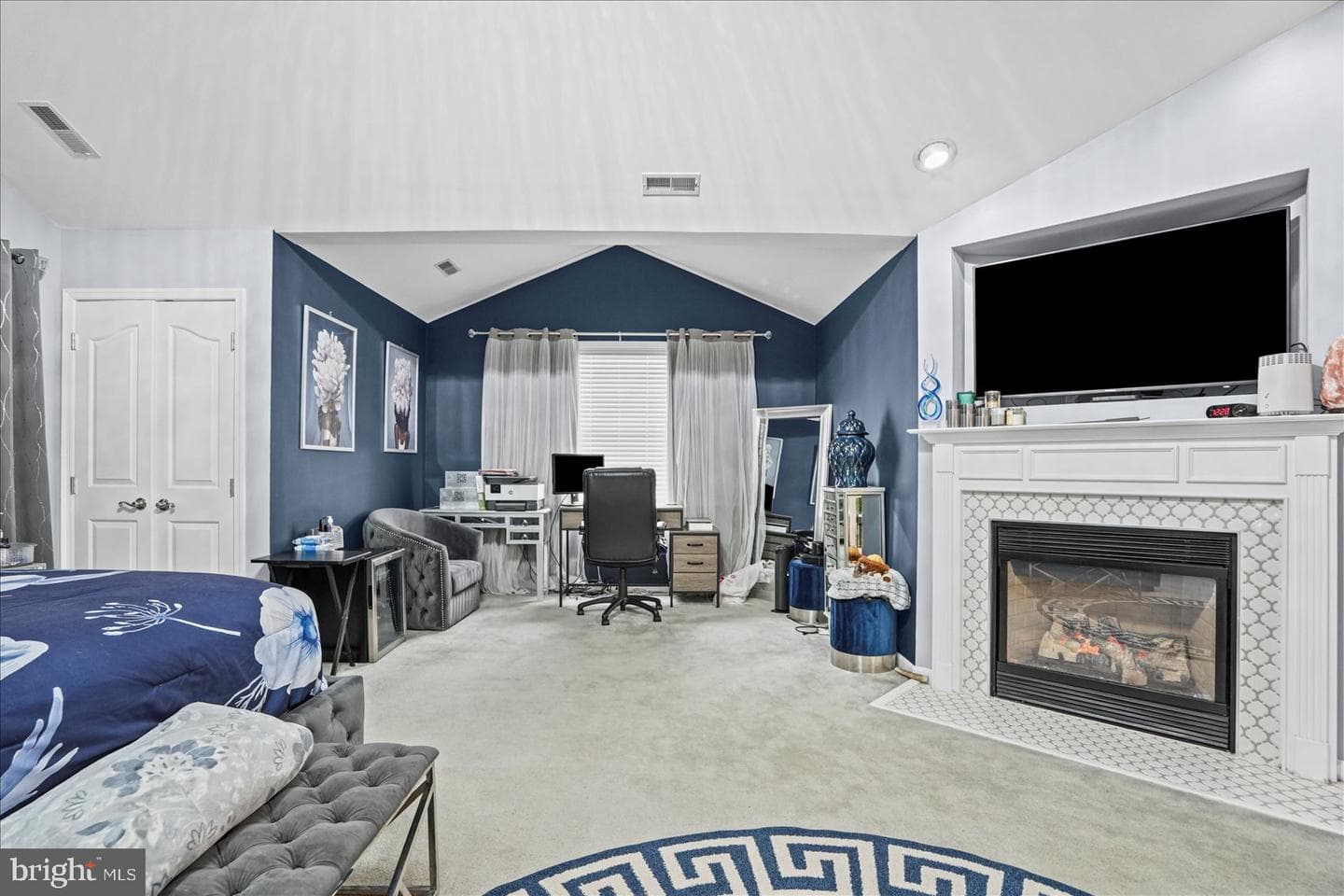 41 Saturn Drive photo 24