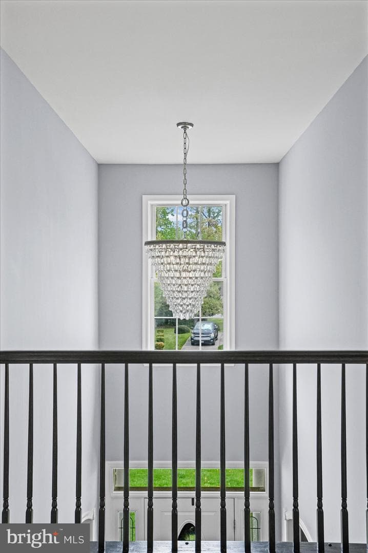 41 Saturn Drive photo 31