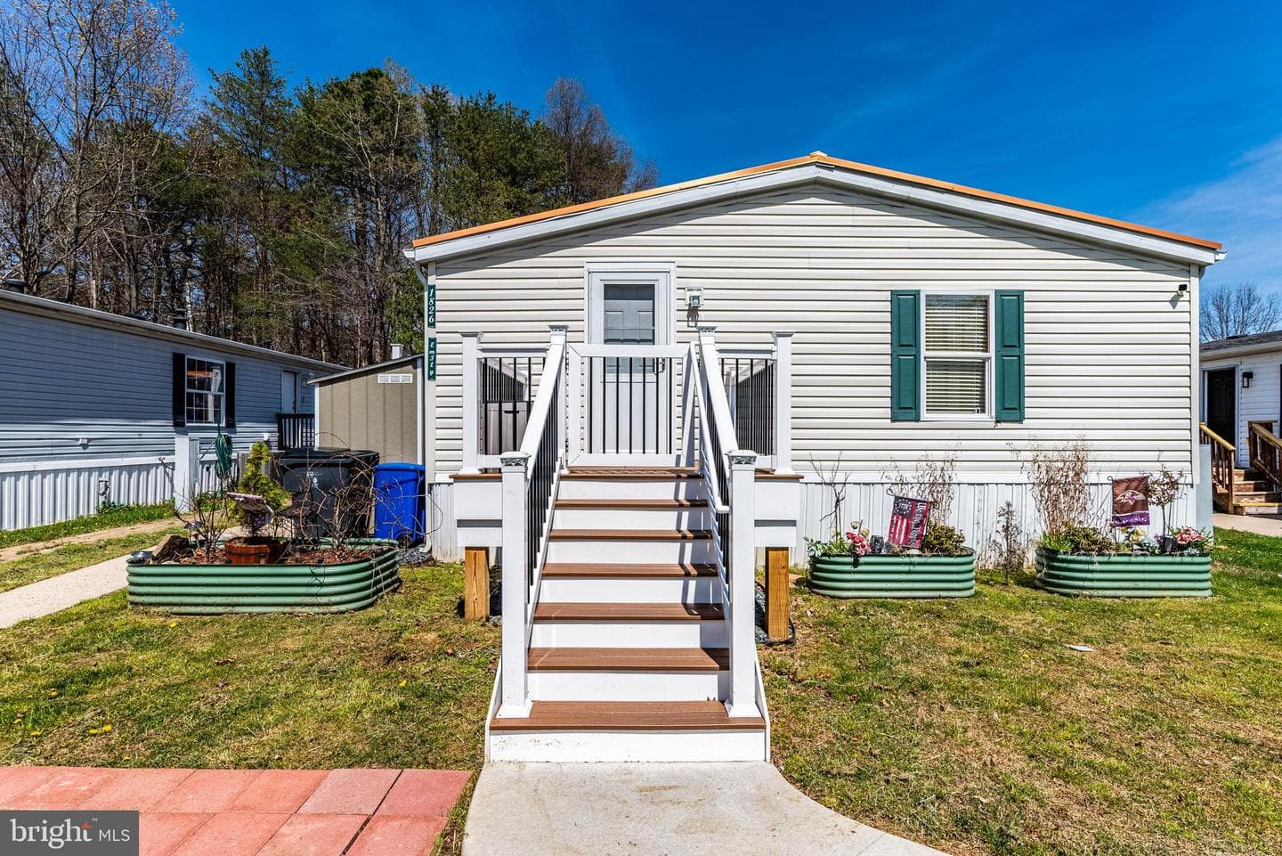 1826 Emily Drive photo 3