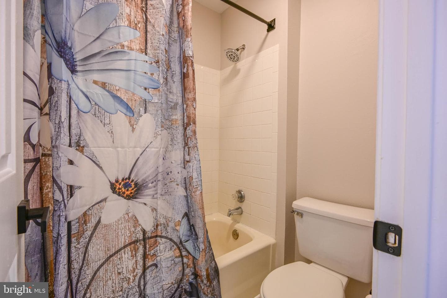 606 Squire Lane #606-G photo 16