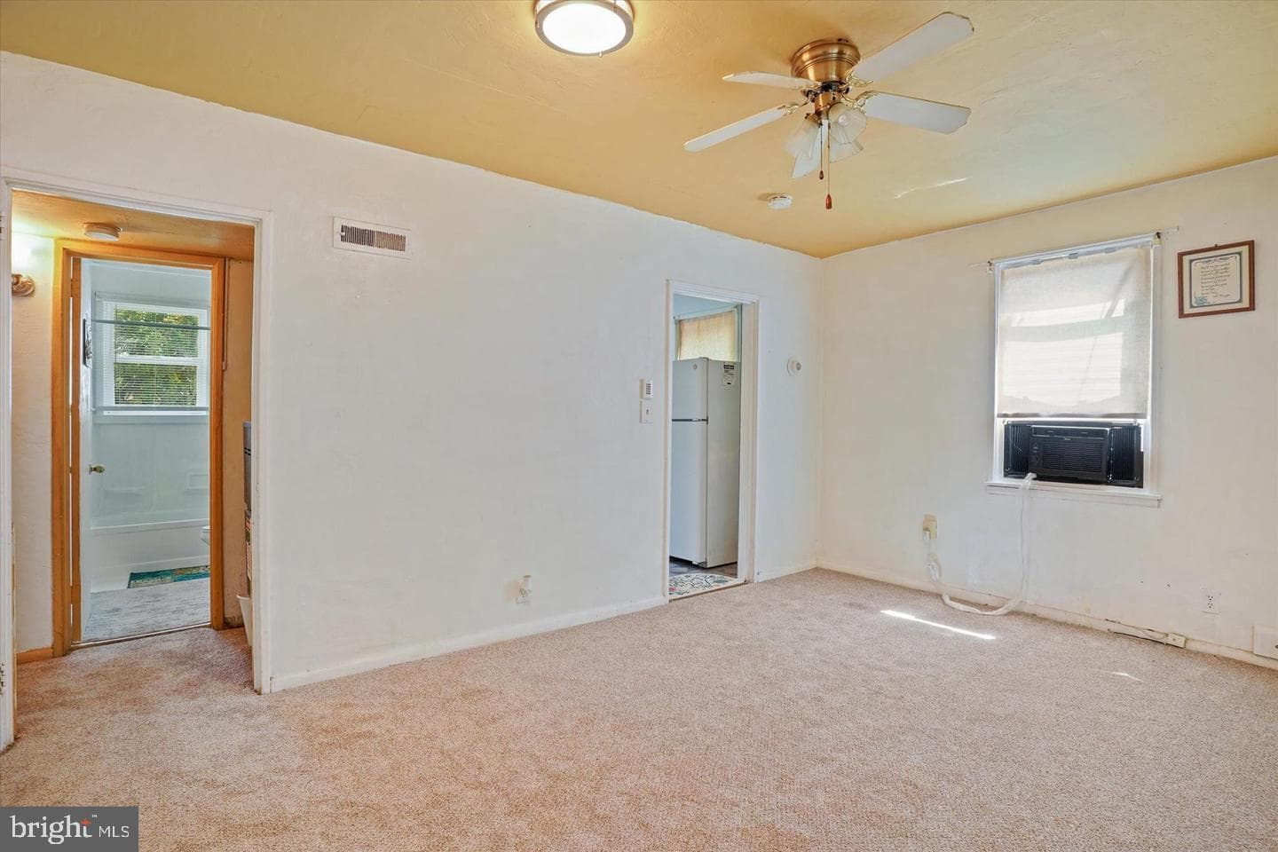 2 Aberdeen Avenue photo 10