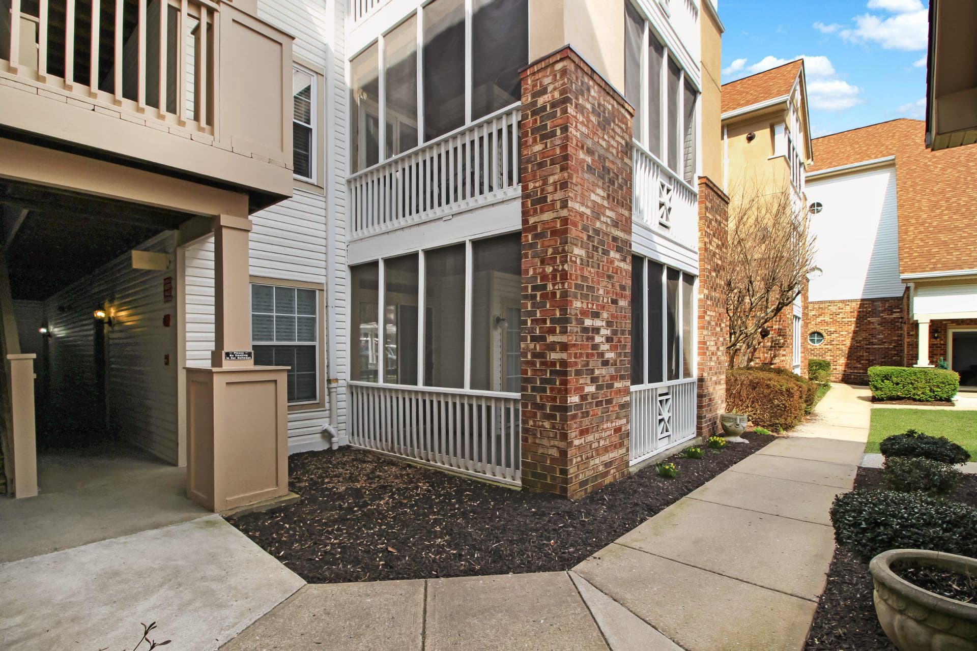 606 Churchill Road #606e photo 4