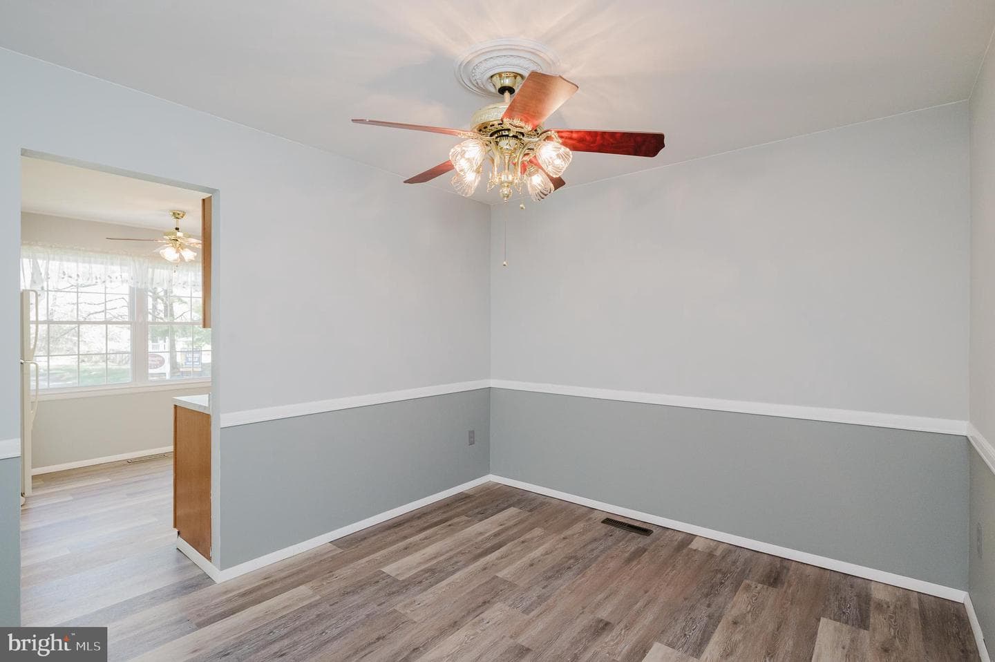 406 Laburnum Road photo 12