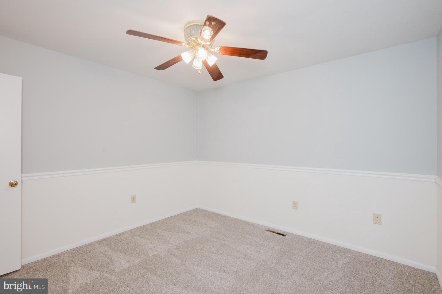 406 Laburnum Road photo 33