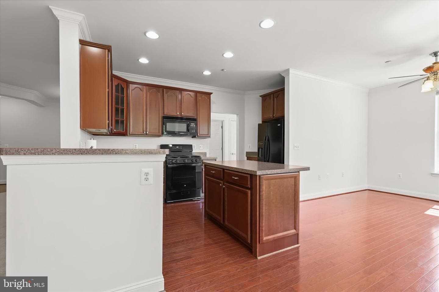 311 Tiree Court #202 photo 19