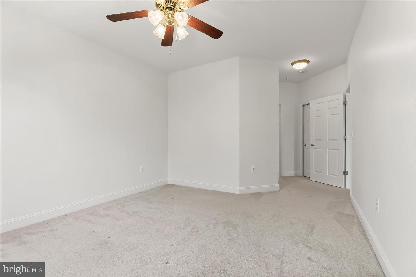 311 Tiree Court #202 photo 30