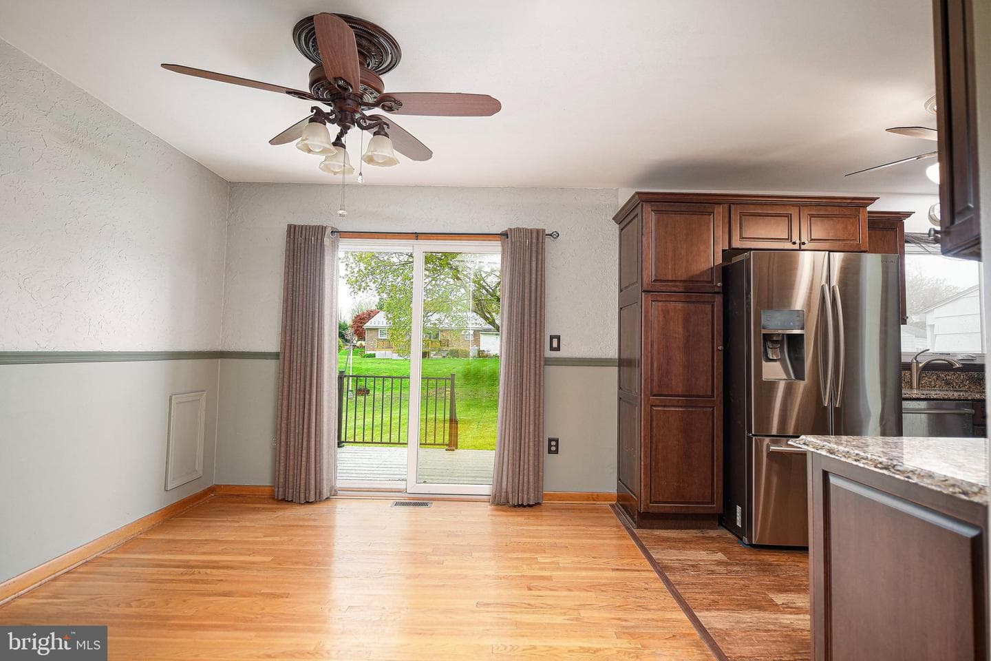 405 Harrington Road photo 13