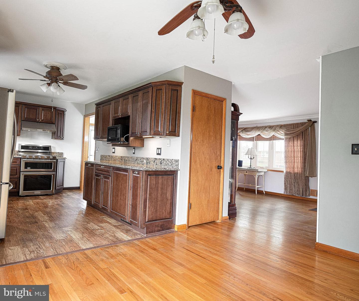 405 Harrington Road photo 15