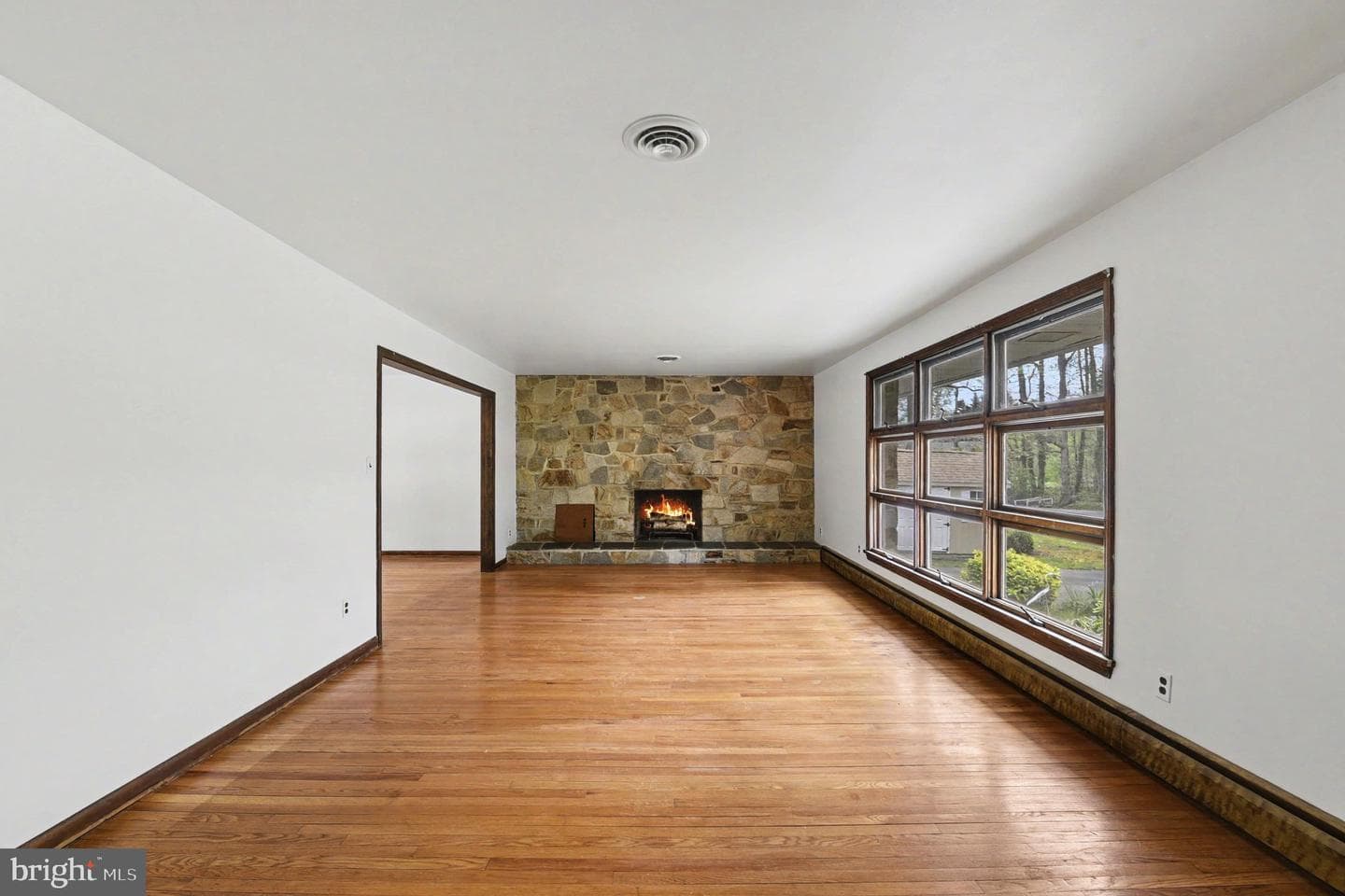 3418 Walnut Rd photo 6