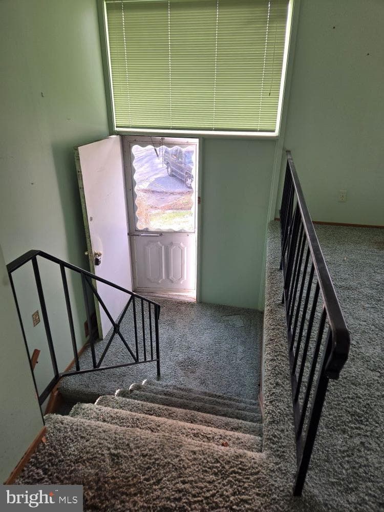 2034 Cherry Court photo 25