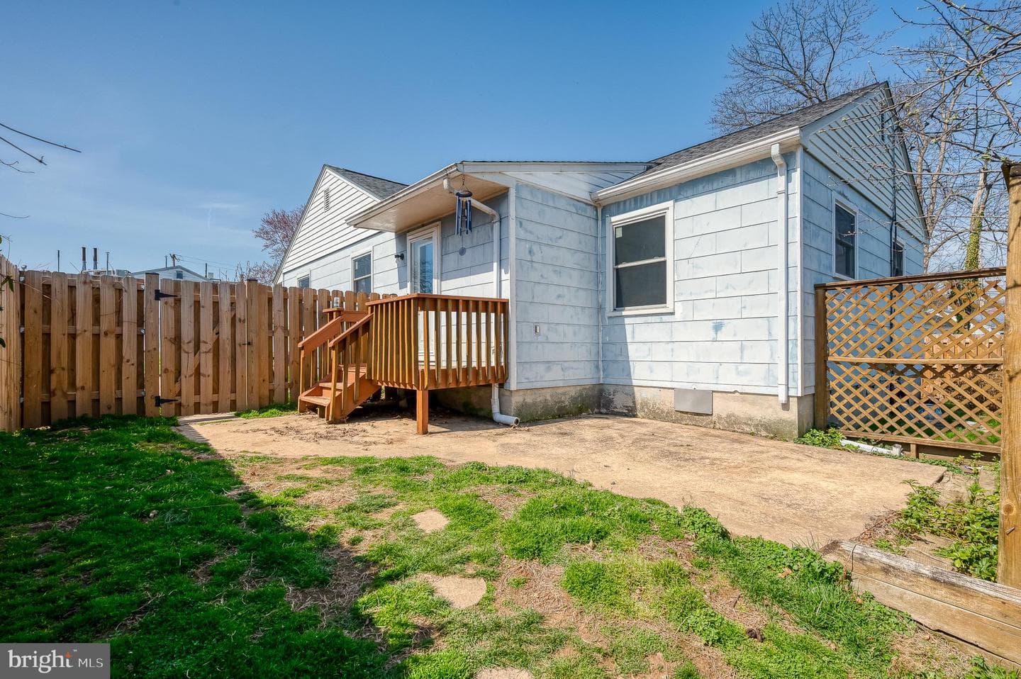 147 Bay Blvd photo 27