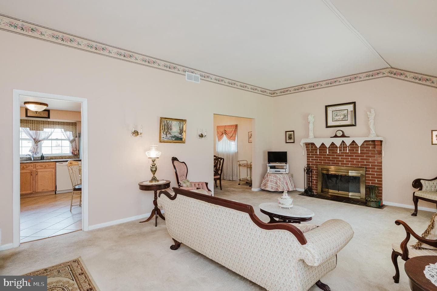 823 Petem Road photo 4