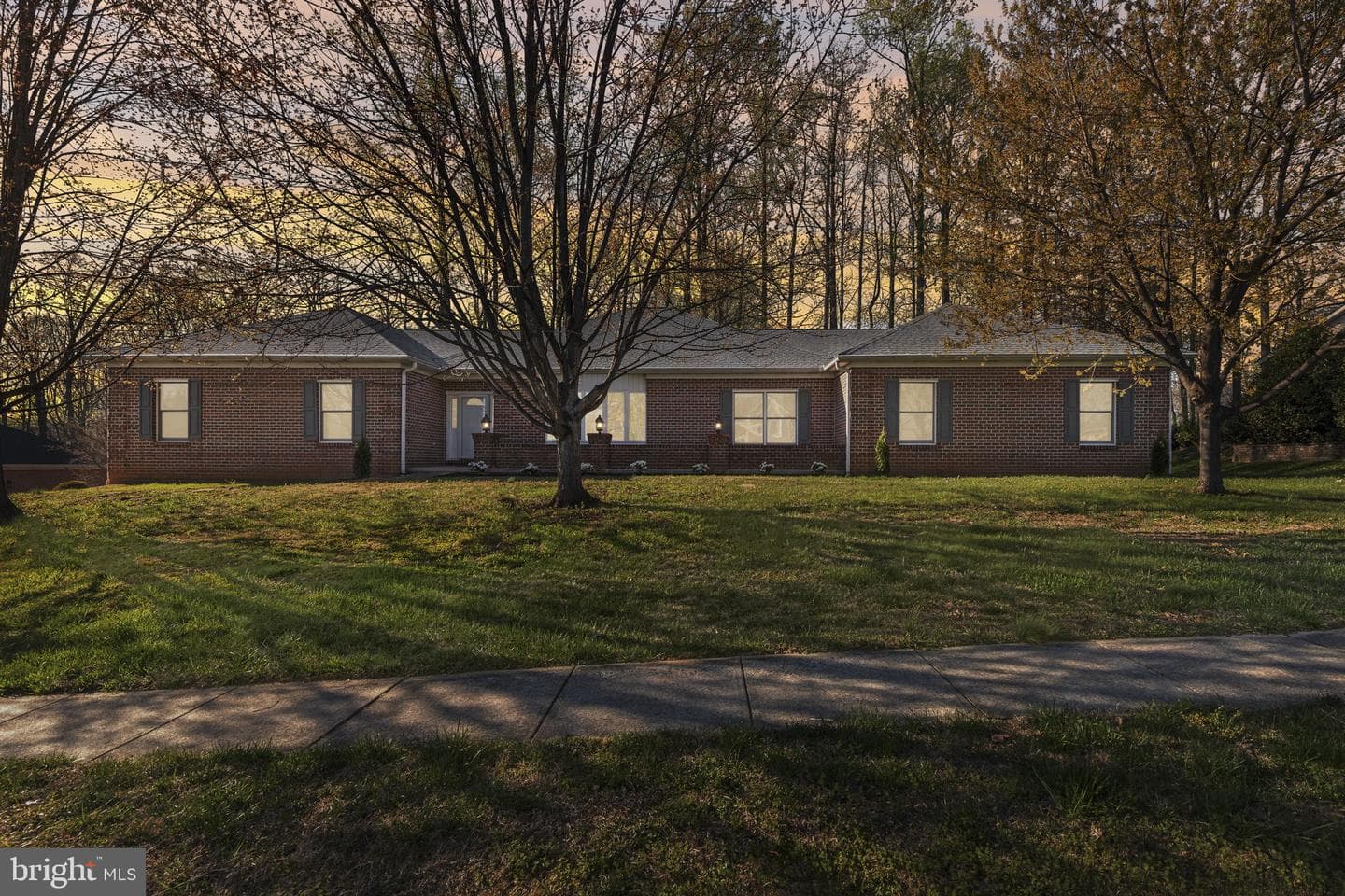 904 Sidehill Drive photo 43