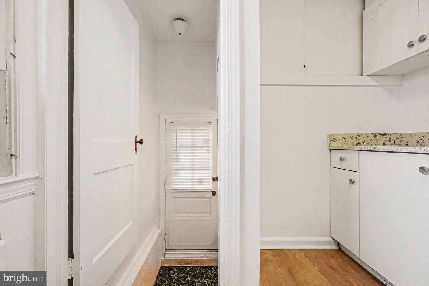 801 Lafayette Street photo 6