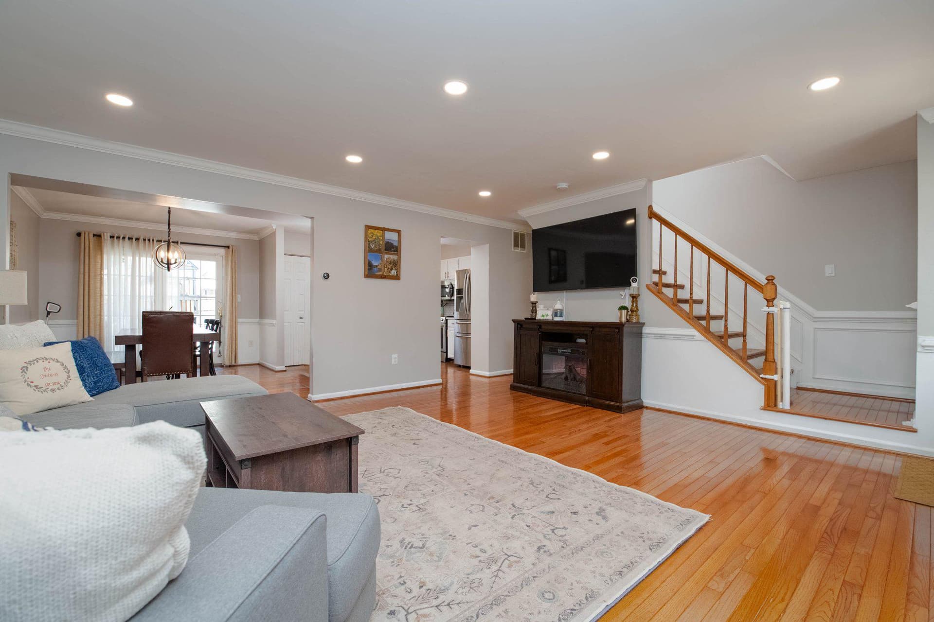212 Haynes Court photo 14
