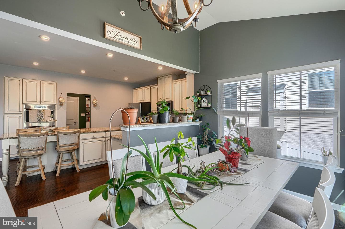 512 Dusk View Drive photo 26
