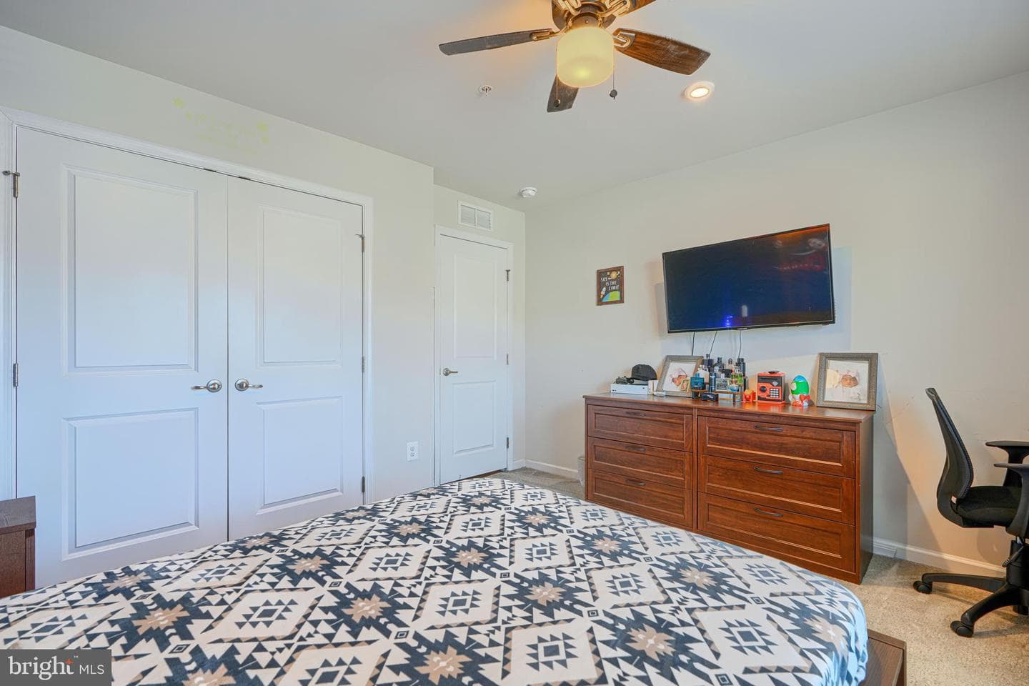 512 Dusk View Drive photo 53