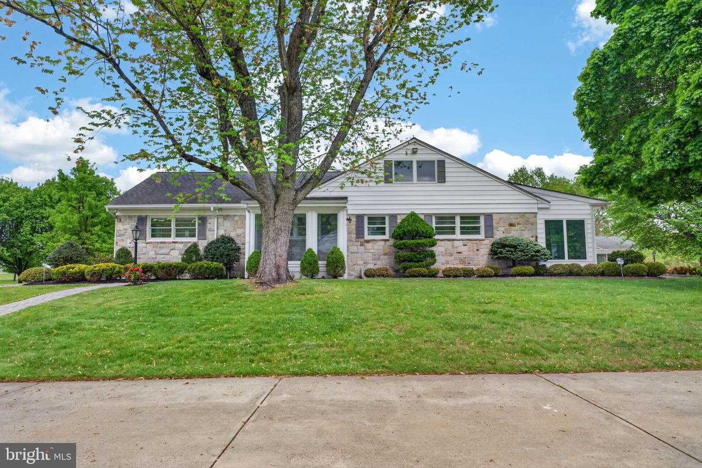 114 Southway Drive photo 66