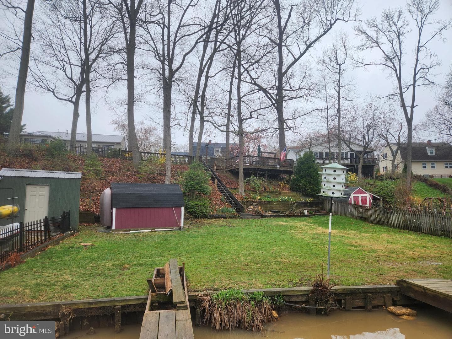 215 Garnett Road photo 9