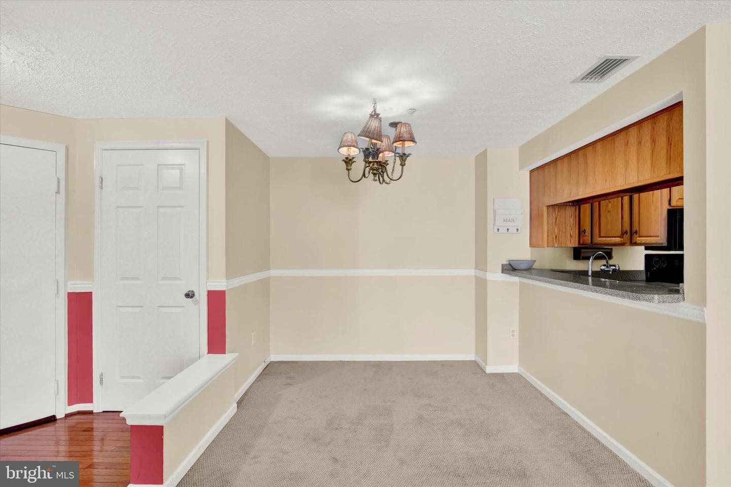 200 Oak Leaf Circle #200-K photo 5