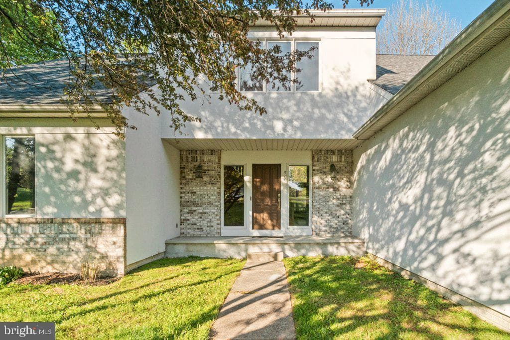 311 Rolling Knoll Drive