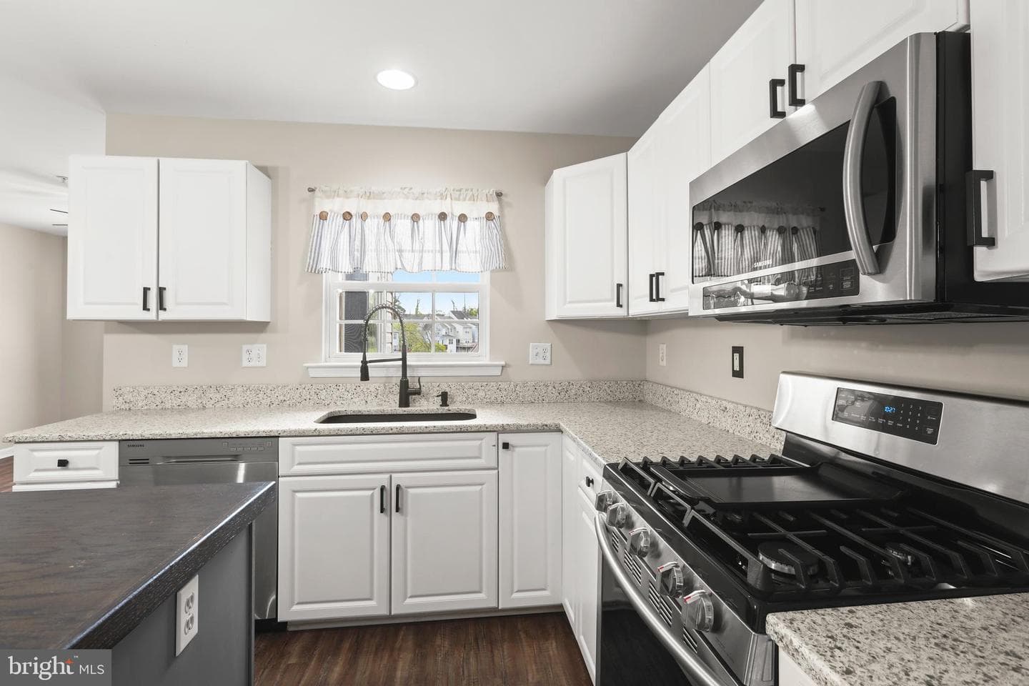 767 Shallow Ridge Court photo 7