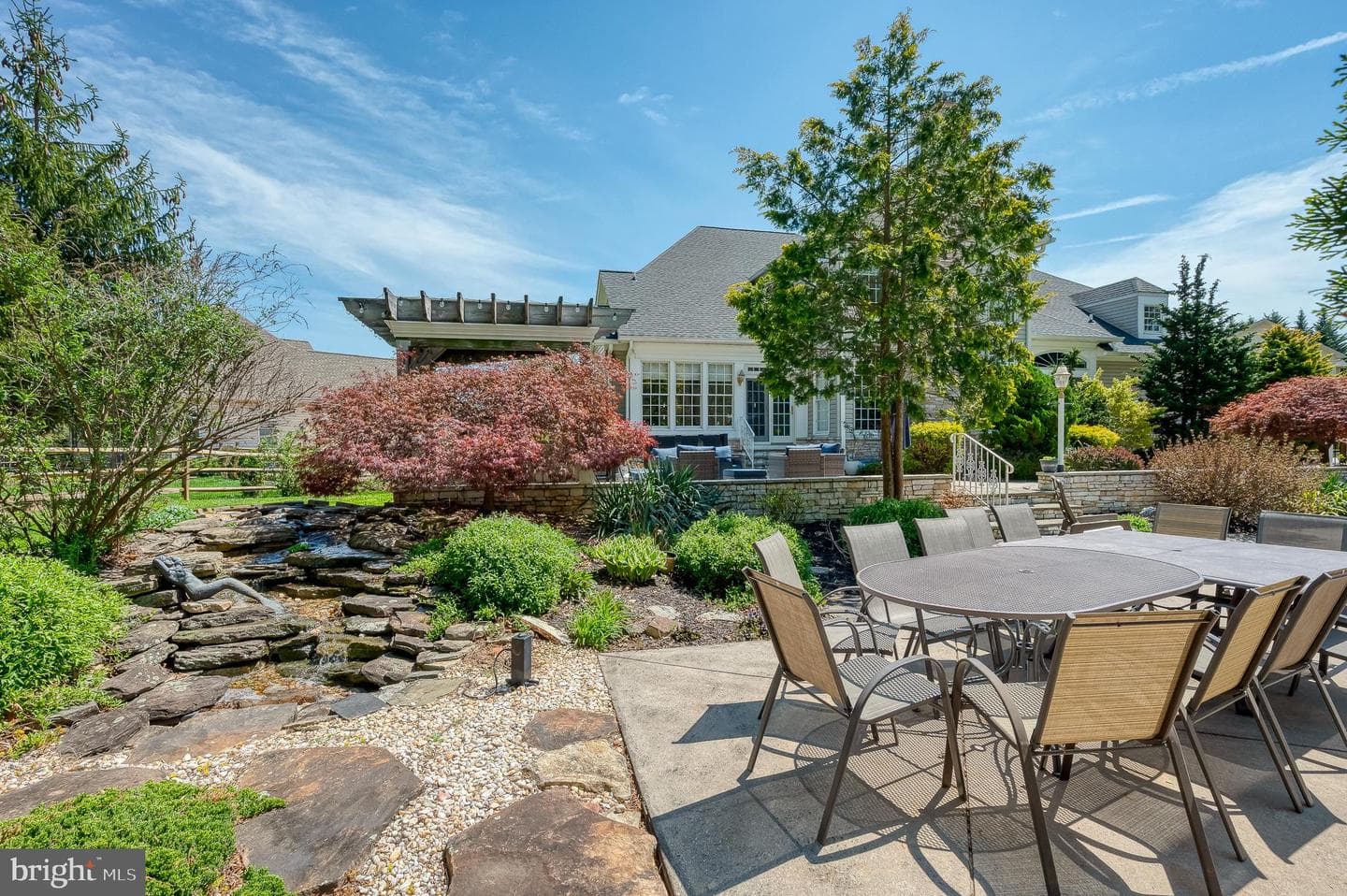 1216 Bluebird Court W photo 105