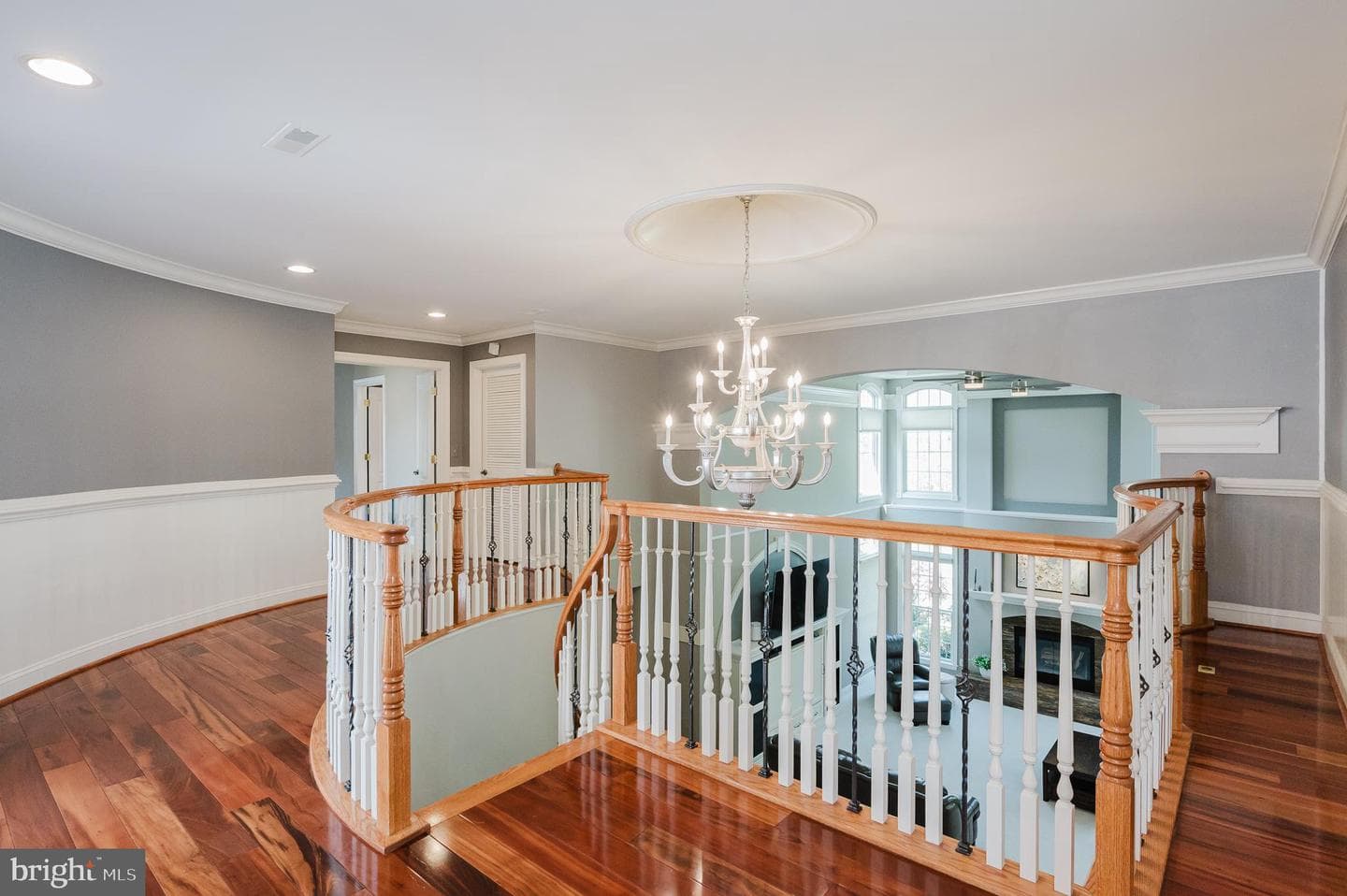 1216 Bluebird Court W photo 48