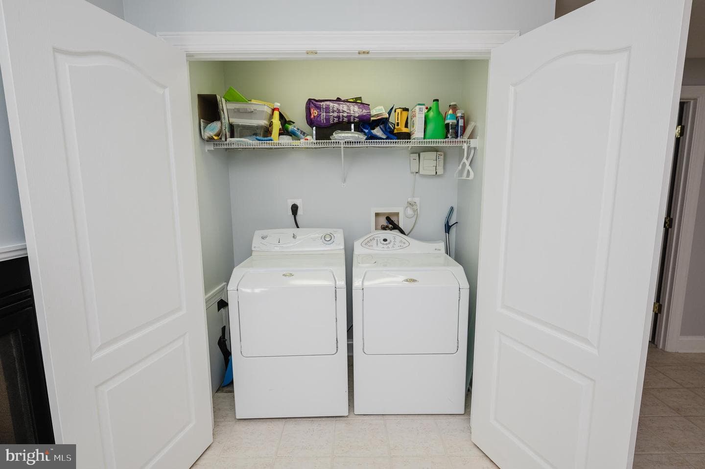 1216 Bluebird Court W photo 91