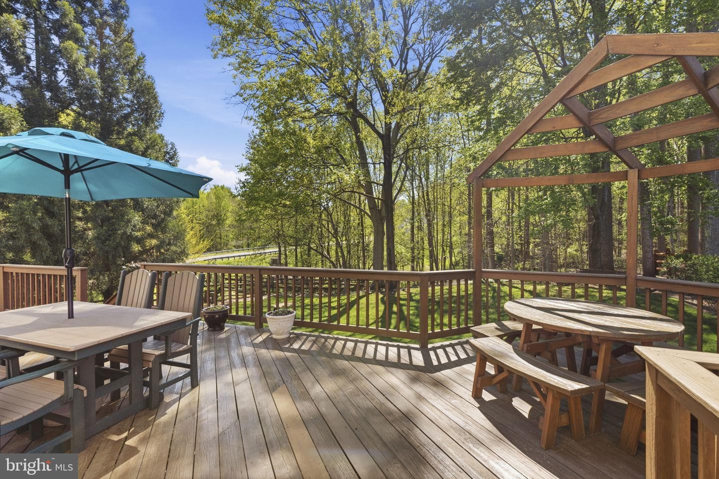 533 Inglewood Road photo 35