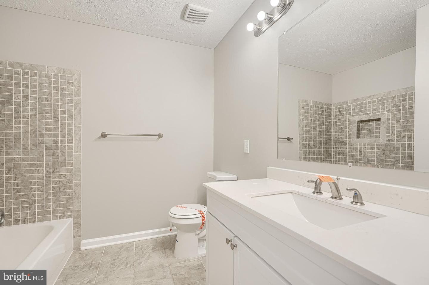 467 Manor Road photo 37