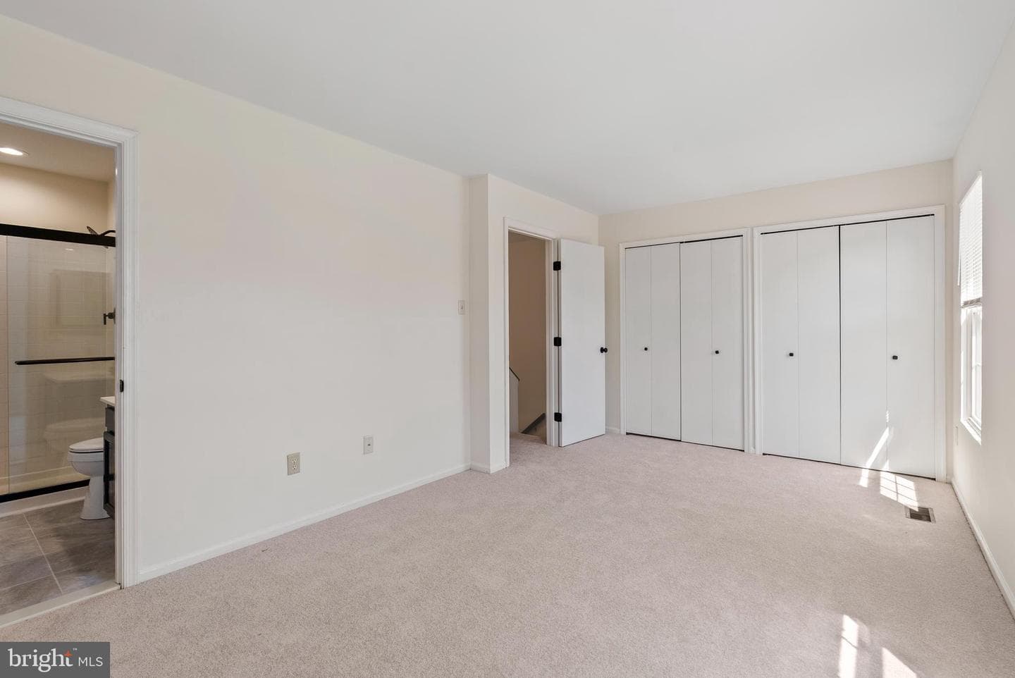 330 Fullerton Place photo 19