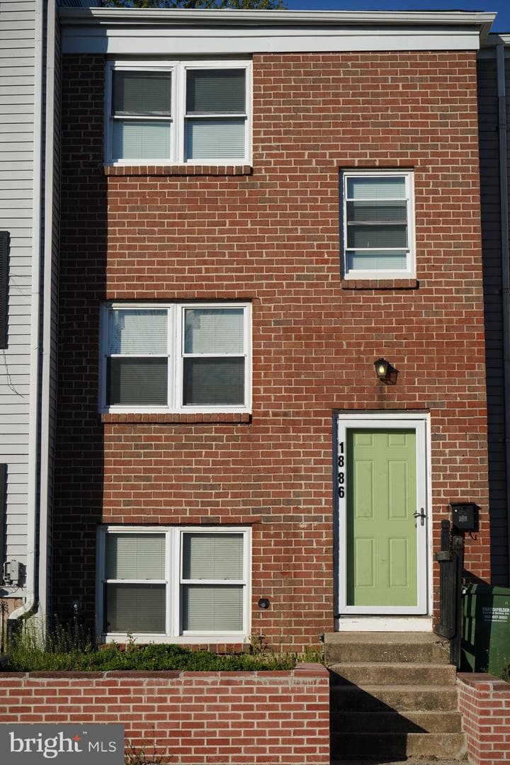 1886 Grempler Way photo 5