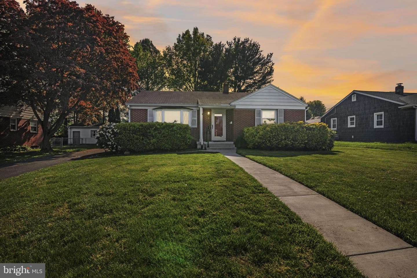 4 Brooks Road photo 2