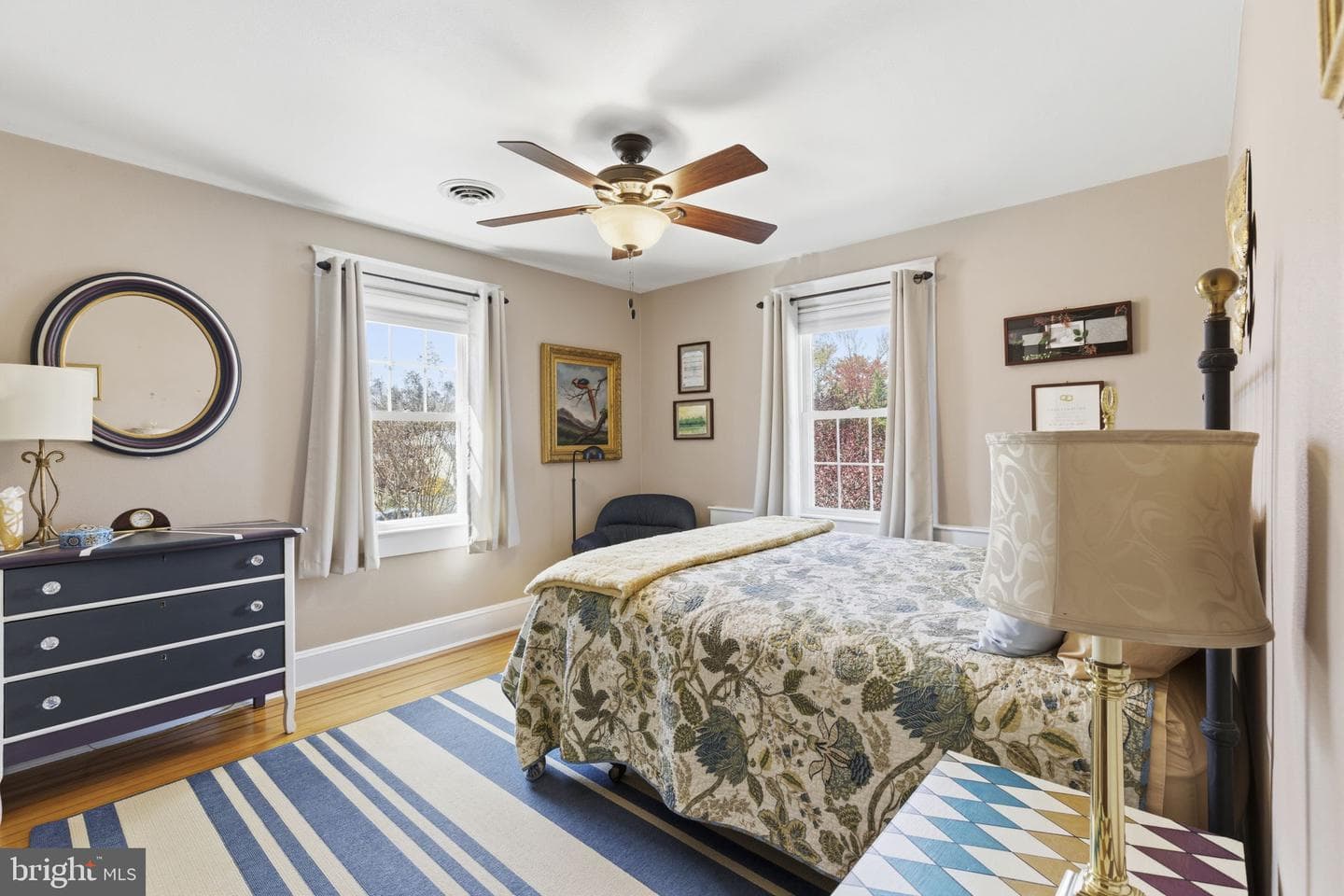 555 Giles Street photo 23
