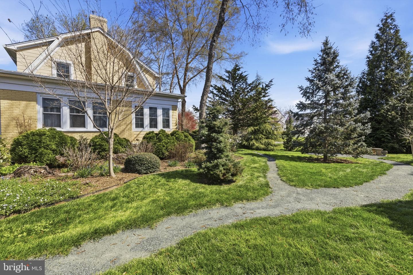 555 Giles Street photo 28